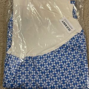 Pattern maternity pixie pants Size 18